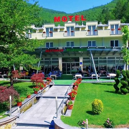 Jablanica Motel Maksumic מראה חיצוני תמונה
