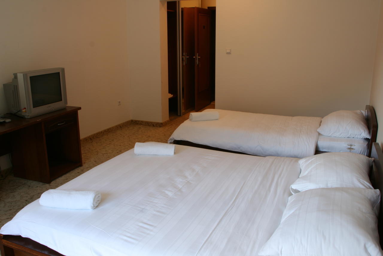 Jablanica Motel Maksumic מראה חיצוני תמונה