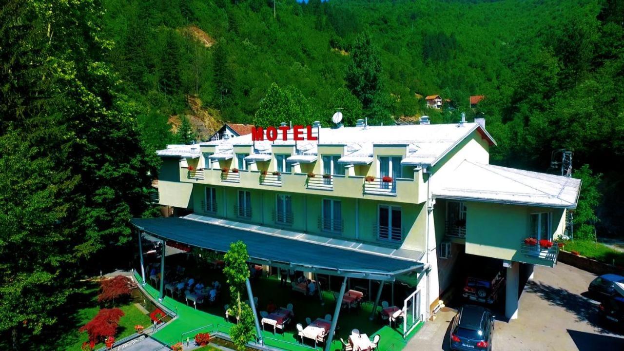 Jablanica Motel Maksumic מראה חיצוני תמונה