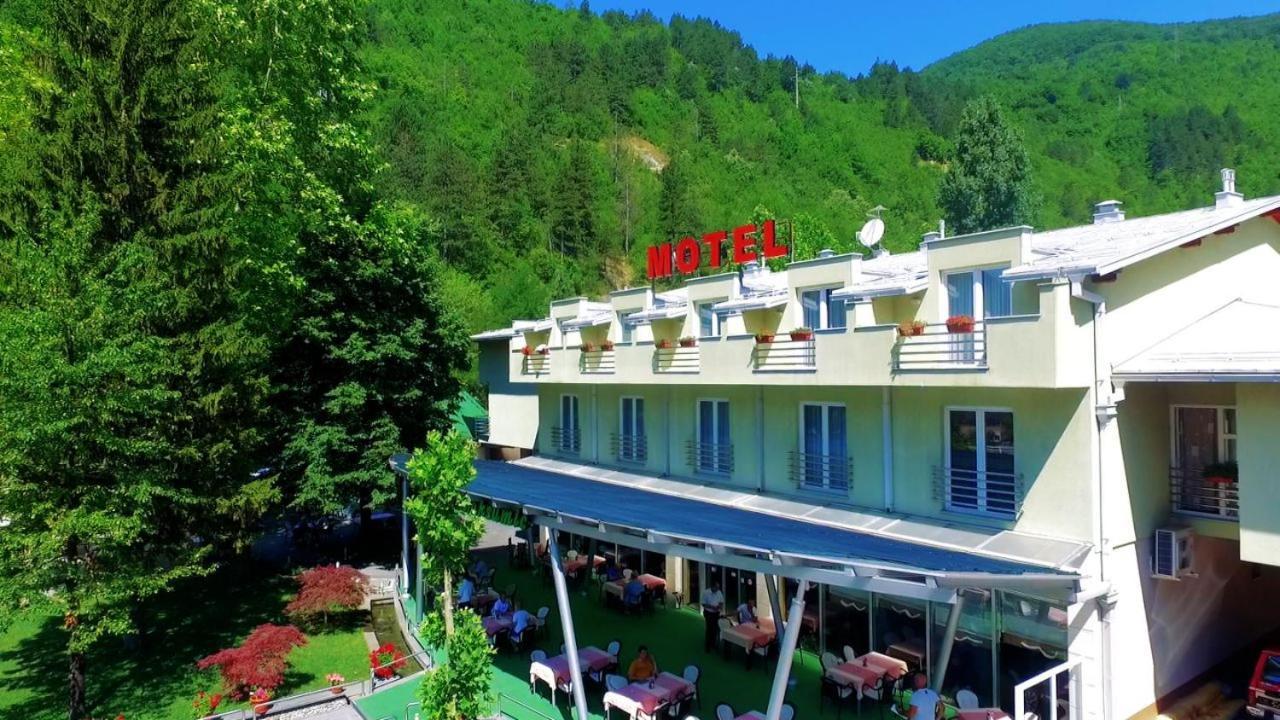 Jablanica Motel Maksumic מראה חיצוני תמונה